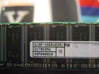 1 GB RAM pro Apple xServe G5 server